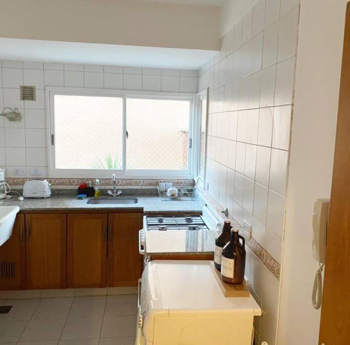 Live & Work In City, Near Park! Apartment *