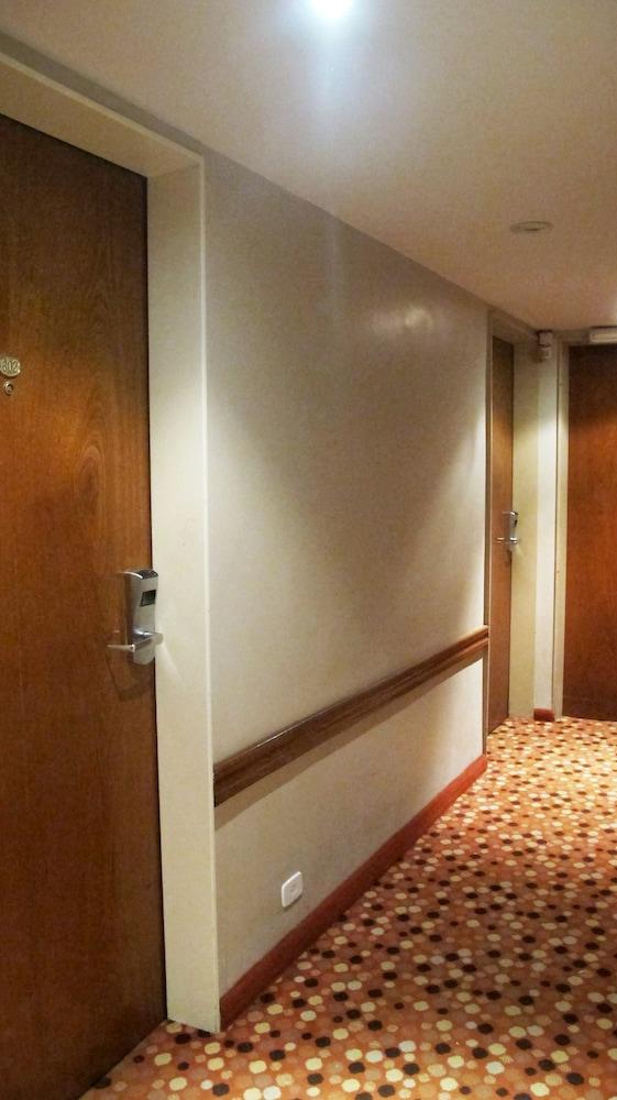 Hotel Sheltown 4*
