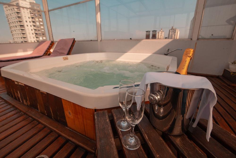 Aparthotel Isi Baires 3*