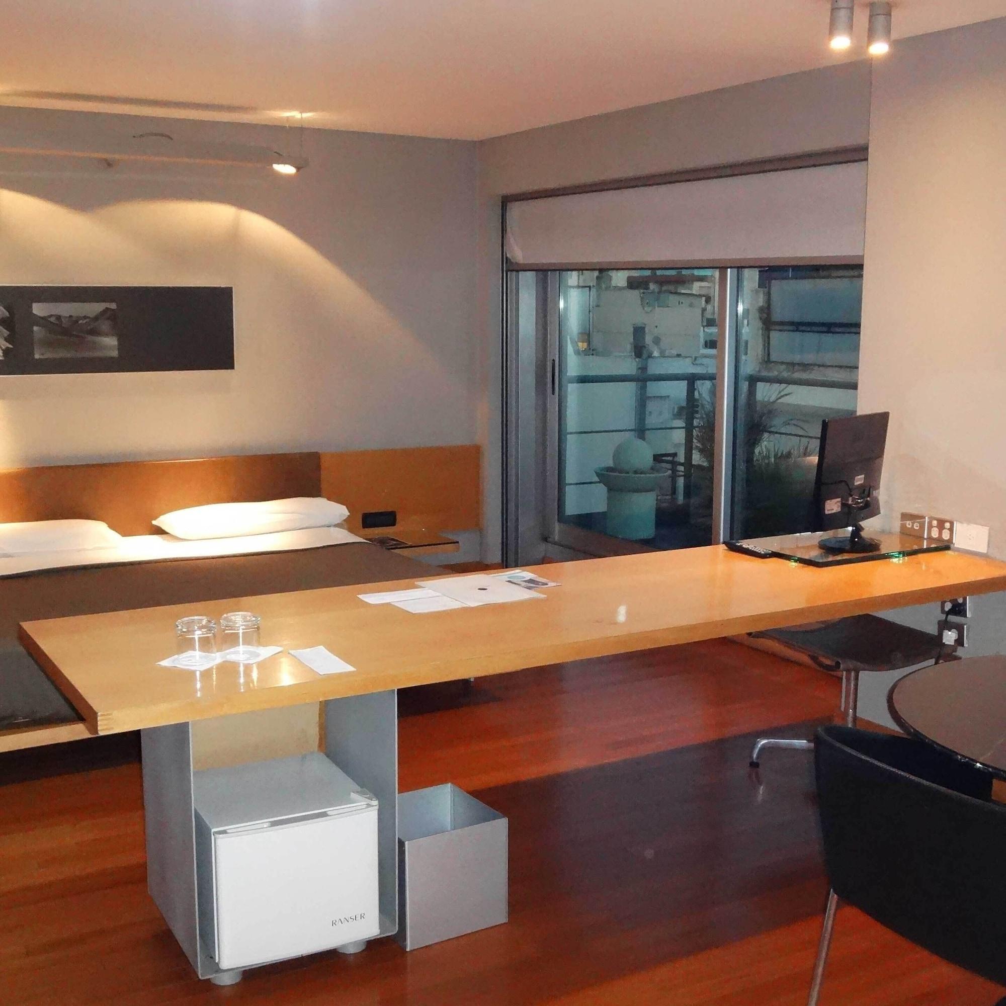 Htl Urbano 4*