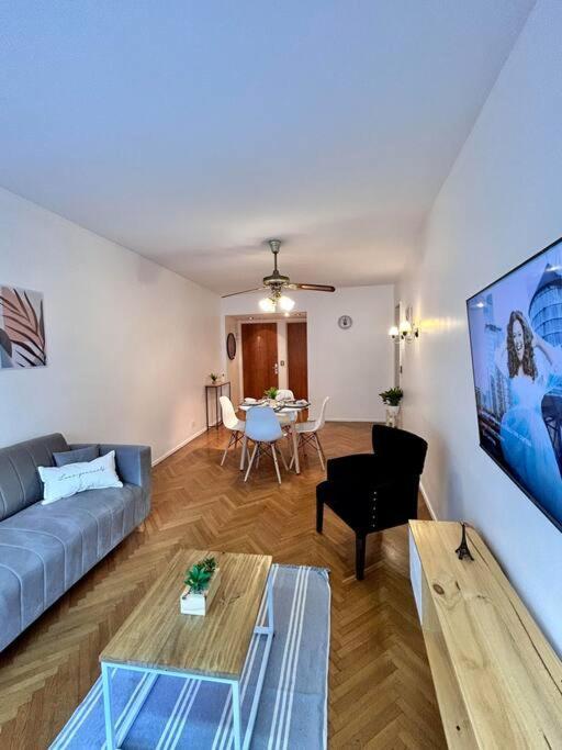 Apartment Grand In Recoleta Buenos Aires
