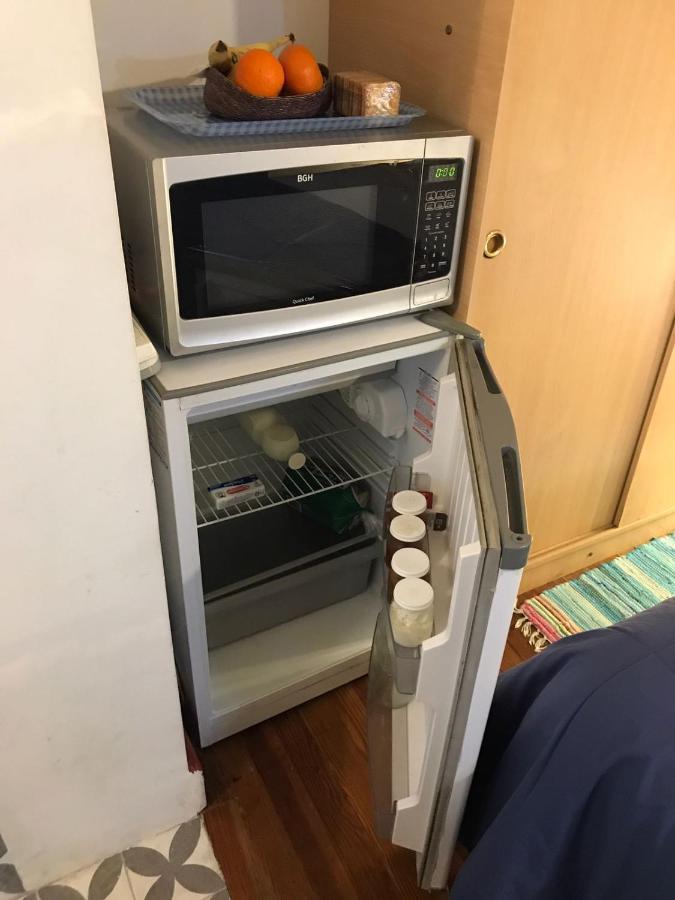 Homestay Monoambiente Con Bano Privado Y Cocineta Dentro De Casa