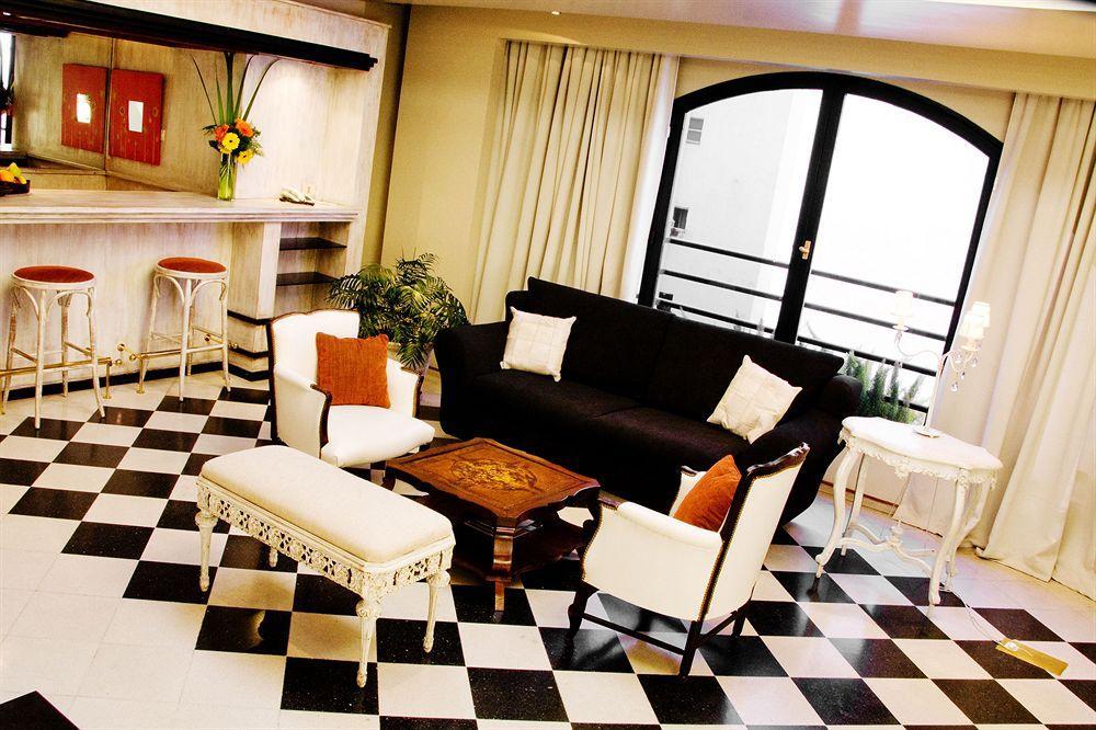 Ulises Recoleta 4*