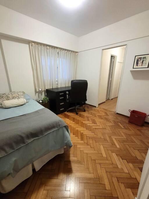 Espacioso Y Calido Departamento En Barrio Belgrano