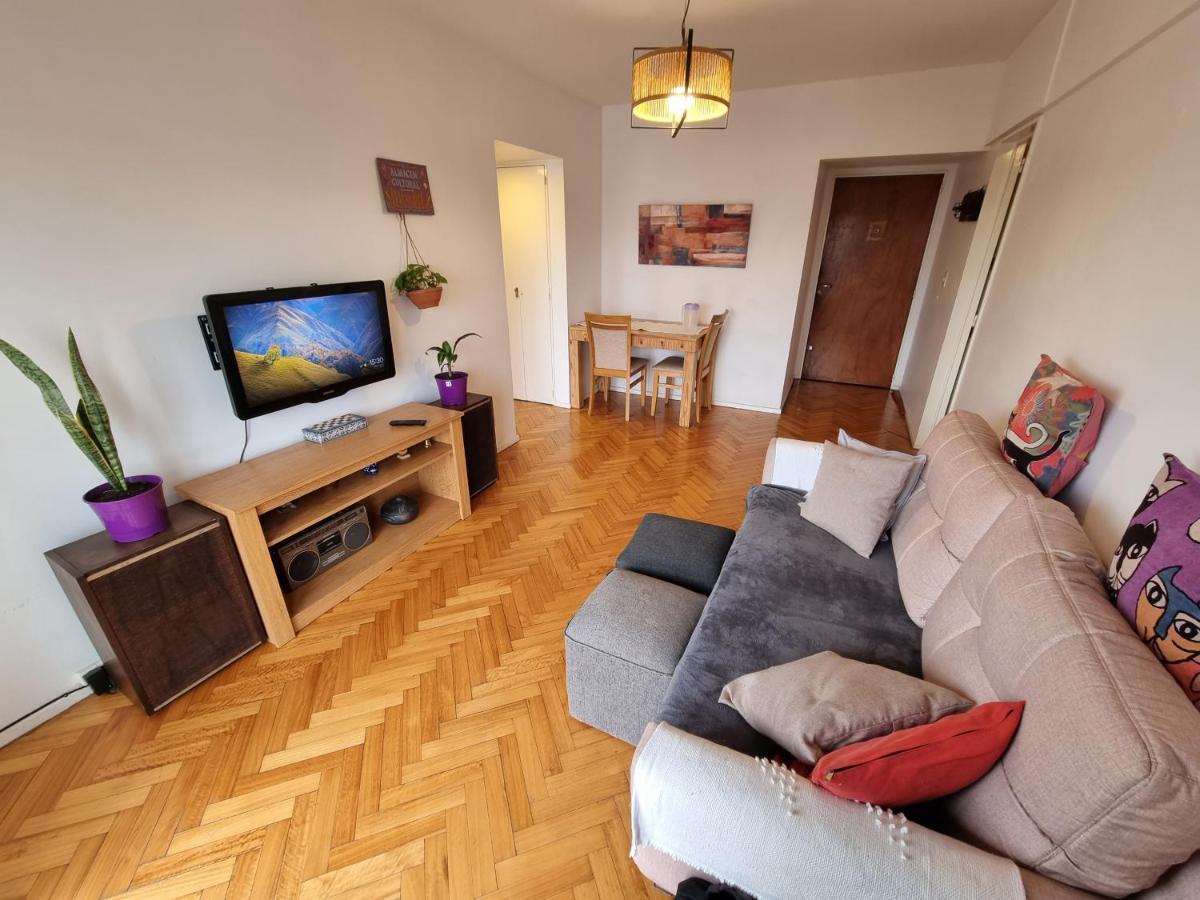 Calido Departamento, Equipado Completo, Con Gran Vista Y Ubicacion En Almagro