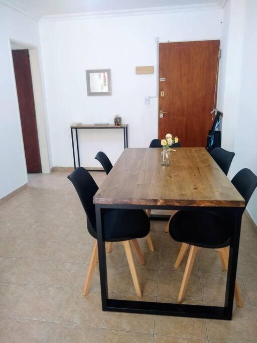 Centrico Y Amplio Apartamento A Pasos Del Metro Apartment Buenos Aires
