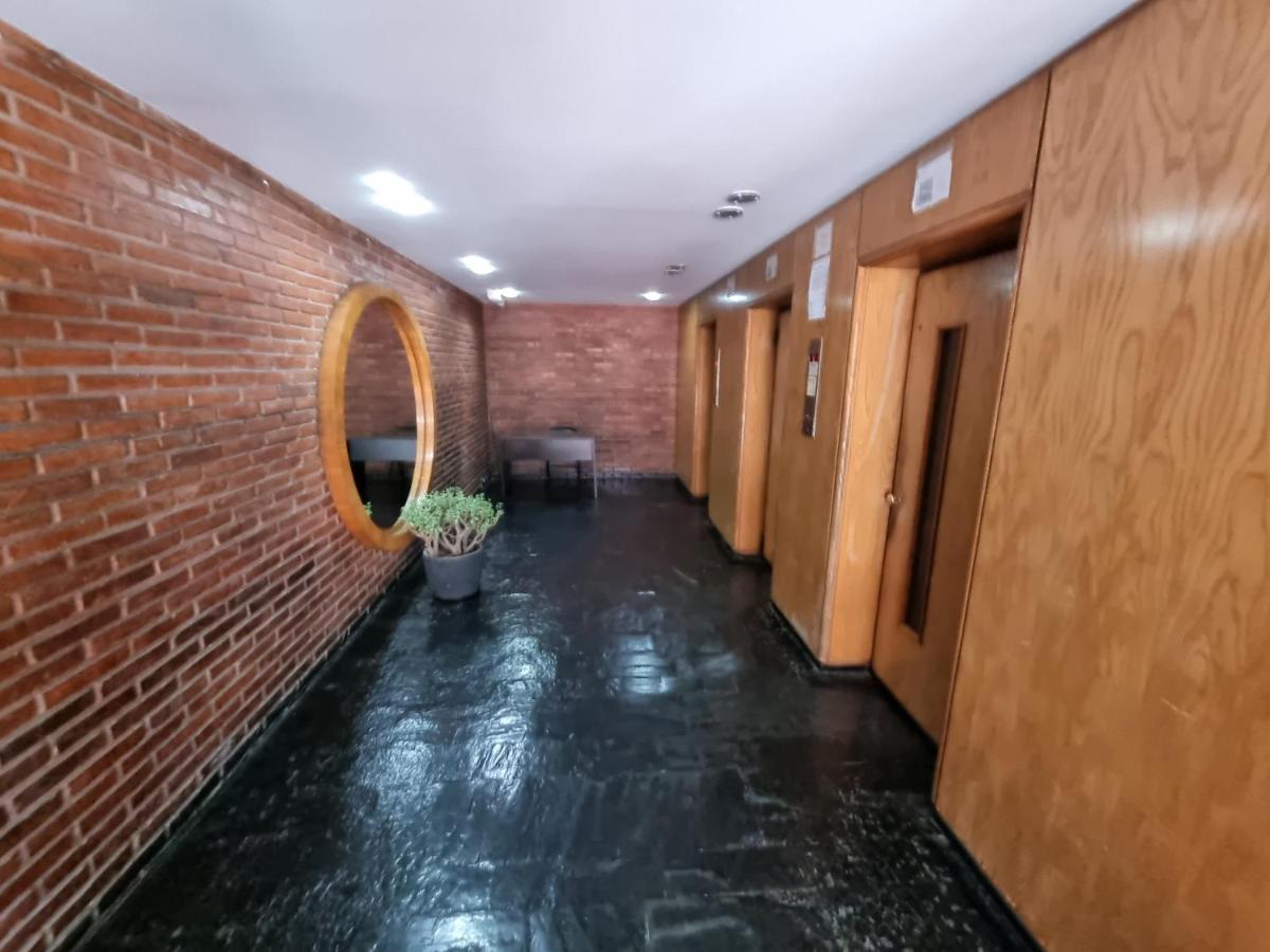 Calido Departamento, Equipado Completo, Con Gran Vista Y Ubicacion En Almagro Apartamento