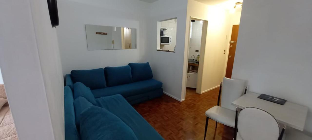 Departamento Calle Sarmiento Fte Paseo La Plaza Apartment *