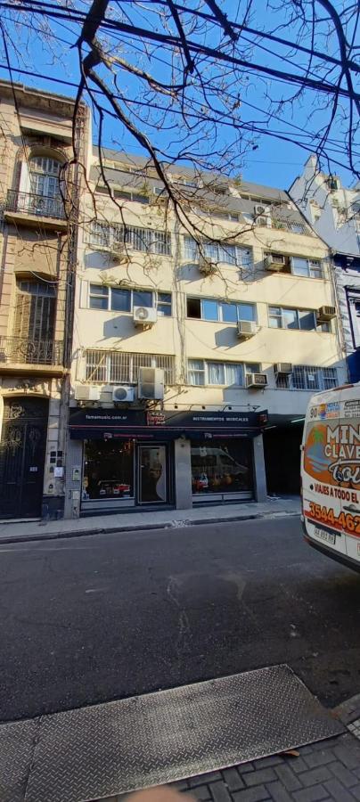 Departamento Calle Sarmiento Fte Paseo La Plaza Apartment