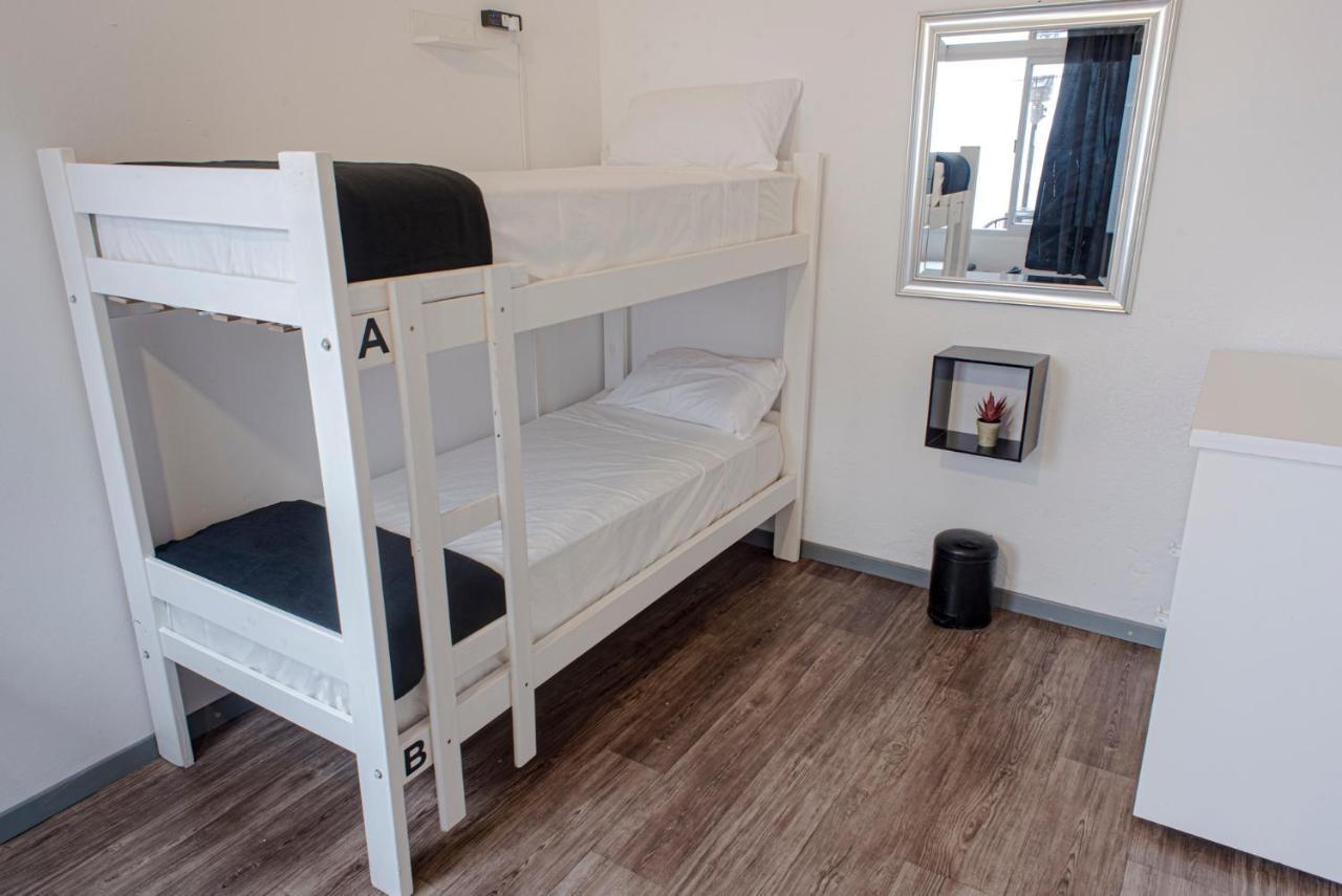 Hostel Ph Palermo *