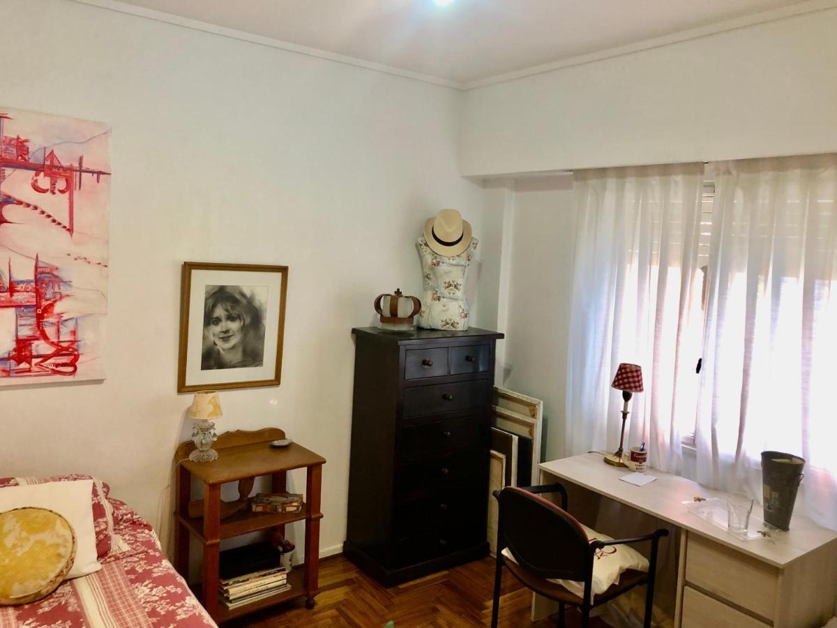 Te Invito A Compartir Mi Depto. Artlovers. Solo Damas. Habitación en casa particular
