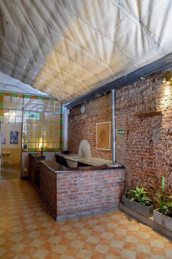 El Templario Hostel *