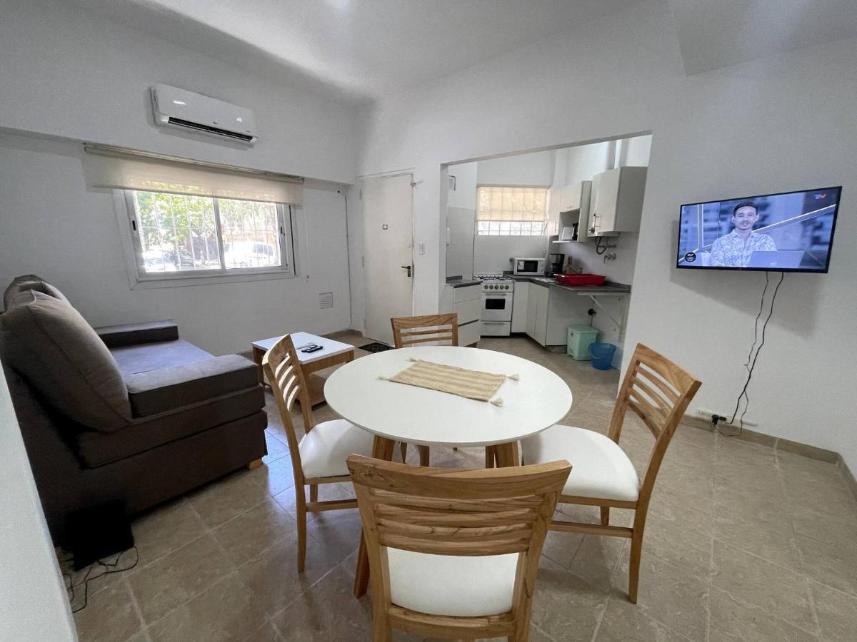 Apartment Cozy Retreat Near River Plate Stadium