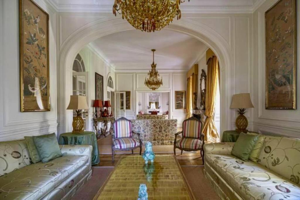 Belle Epoque Style Entire Floor On The Sofisticated Avenue Of The * Buenos Aires