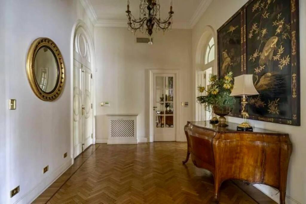 Belle Epoque Style Entire Floor On The Sofisticated Avenue Of The Apartment