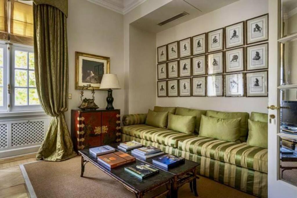 Belle Epoque Style Entire Floor On The Sofisticated Avenue Of The *
