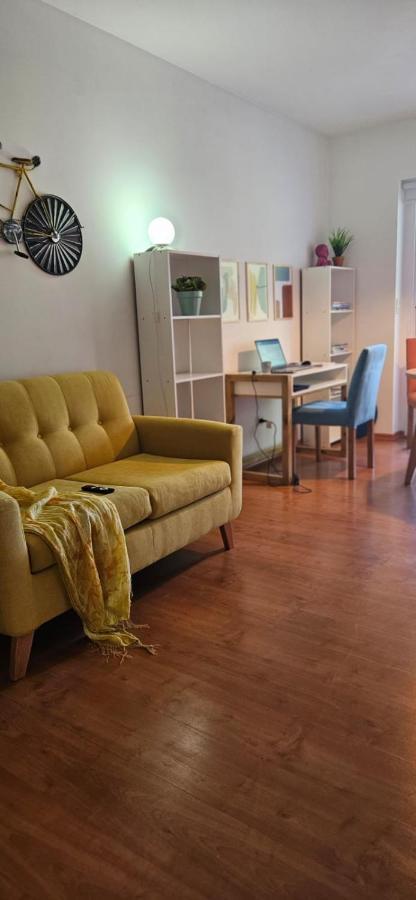Bonpland, Sol Y Color, Dos Ambientes Con Servicios Apartment