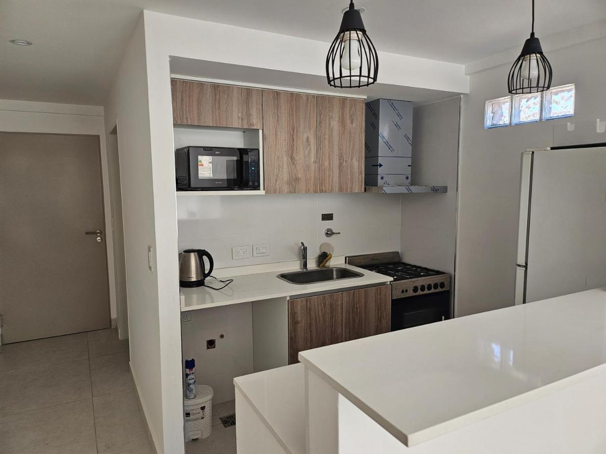 Apartment Monoambiente Apto 2 Personas, Cerca Del H Italiano