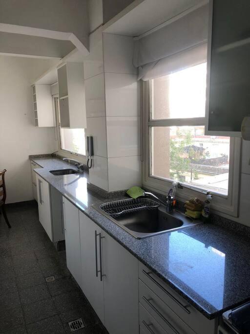 Dpto. Con Excelente Ubicacion Apartment