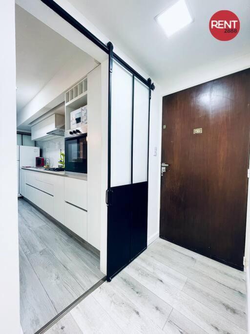 Rent Doblas Apartment *