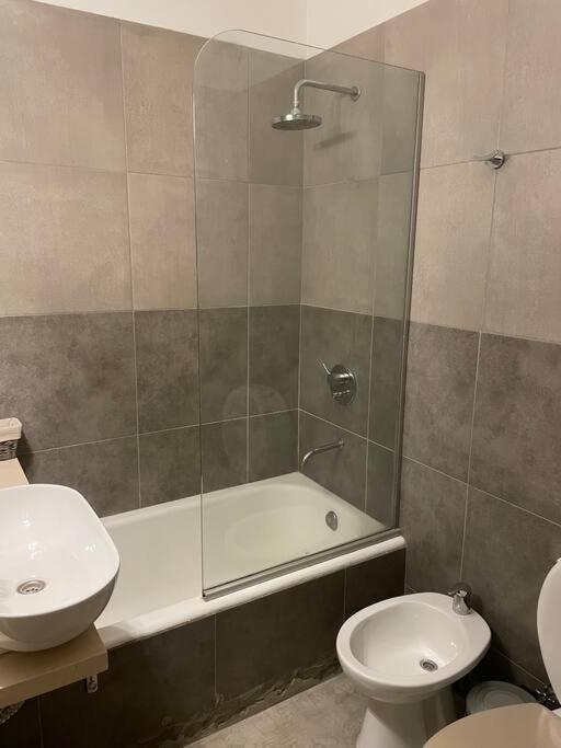 Moderno, Equipado Y Con Excelente Ubicacion