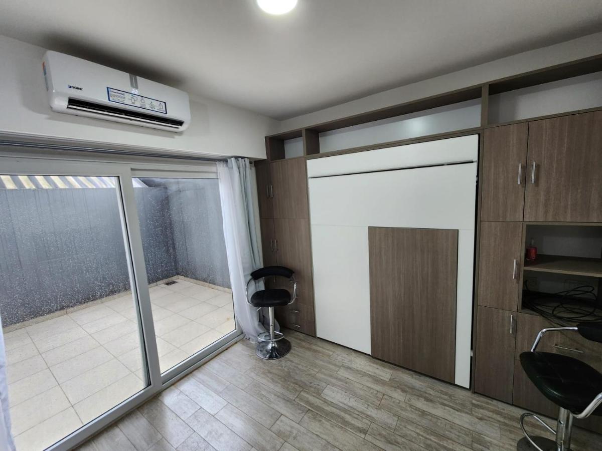 Paysandu Con Patio, A Cuadras Del Estadio Movistar Arena Y Facil Y Rapido Acceso A Diferentes Puntos De La Ciudad Apartment