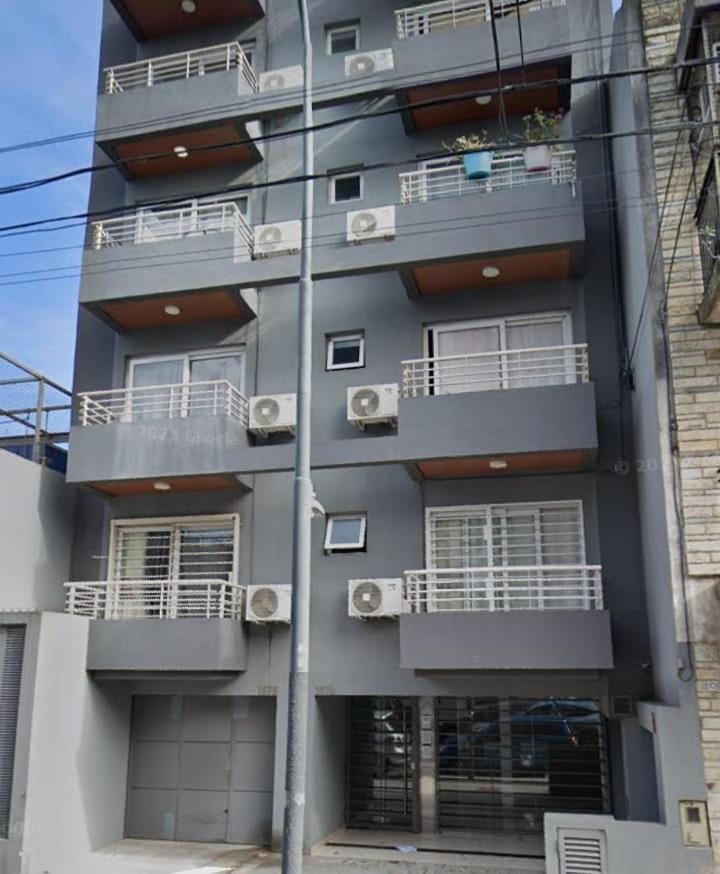Paysandu Con Patio, A Cuadras Del Estadio Movistar Arena Y Facil Y Rapido Acceso A Diferentes Puntos De La Ciudad Apartment *