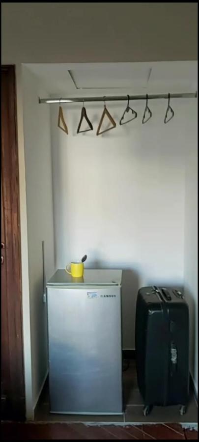 Cerca De Todo Con Bano Privado Casa de hóspedes