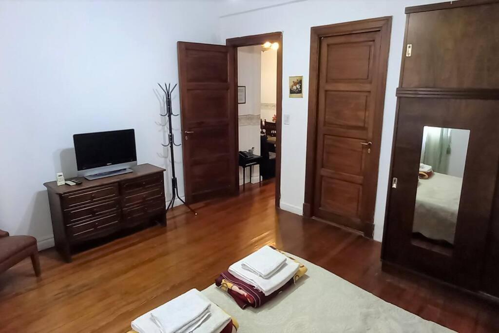 Apartamento ¡tu Refugio Acogedor En Pleno Centro De Buenos Aires!