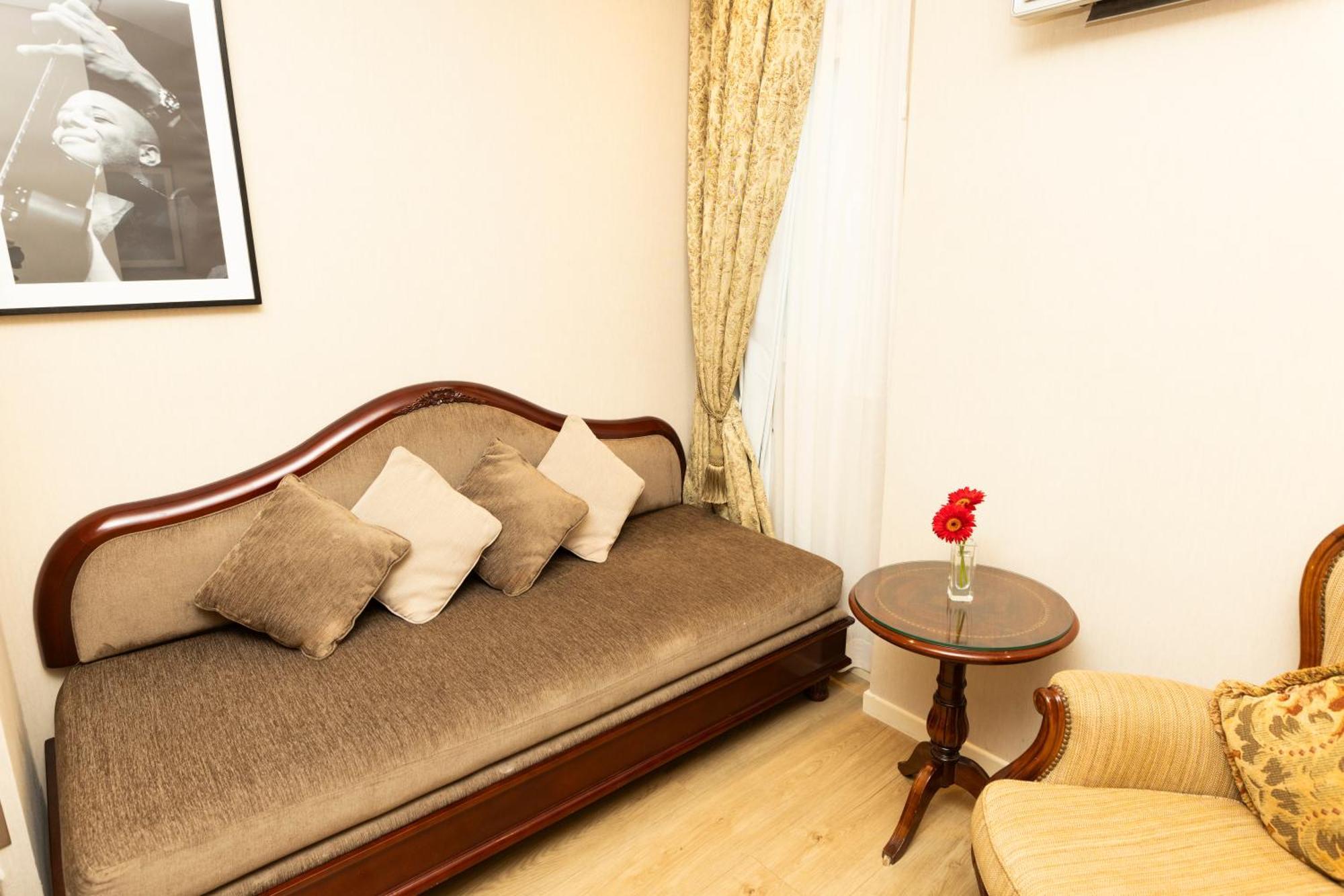 Hotel Melia Recoleta Plaza
