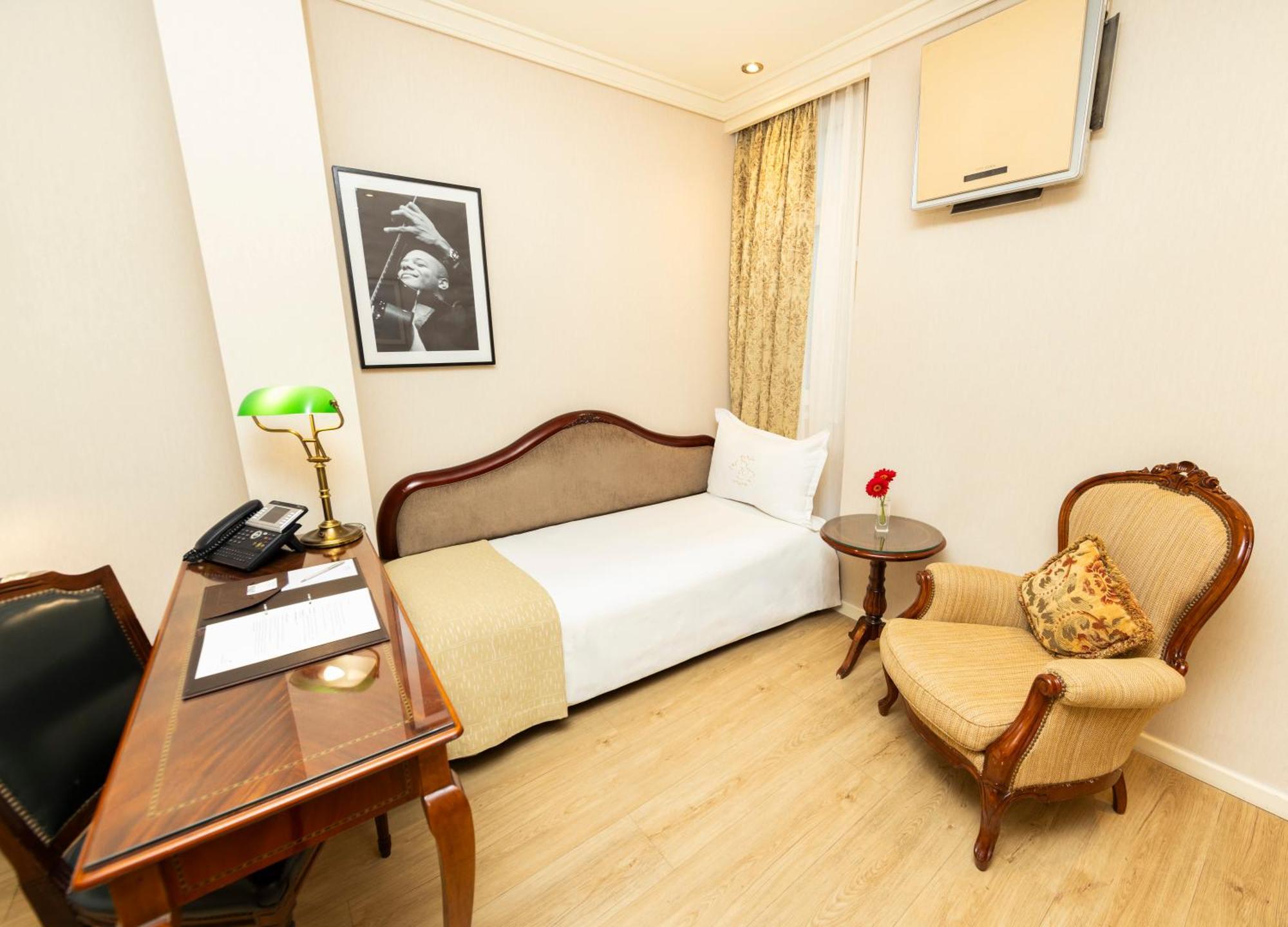 Melia Recoleta Plaza Hotel 5*