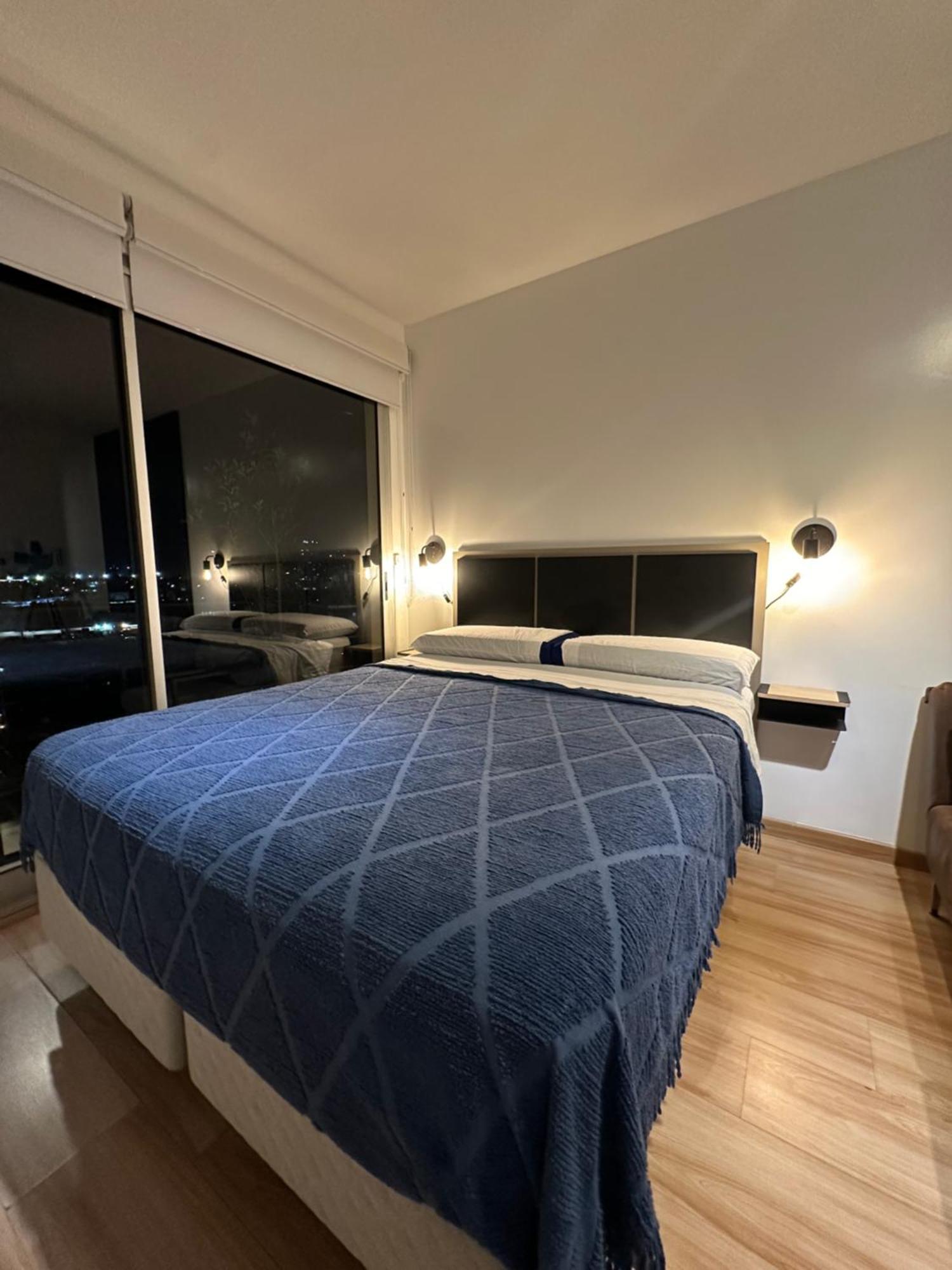 Foster Palermo Pacifico Buenos Aires