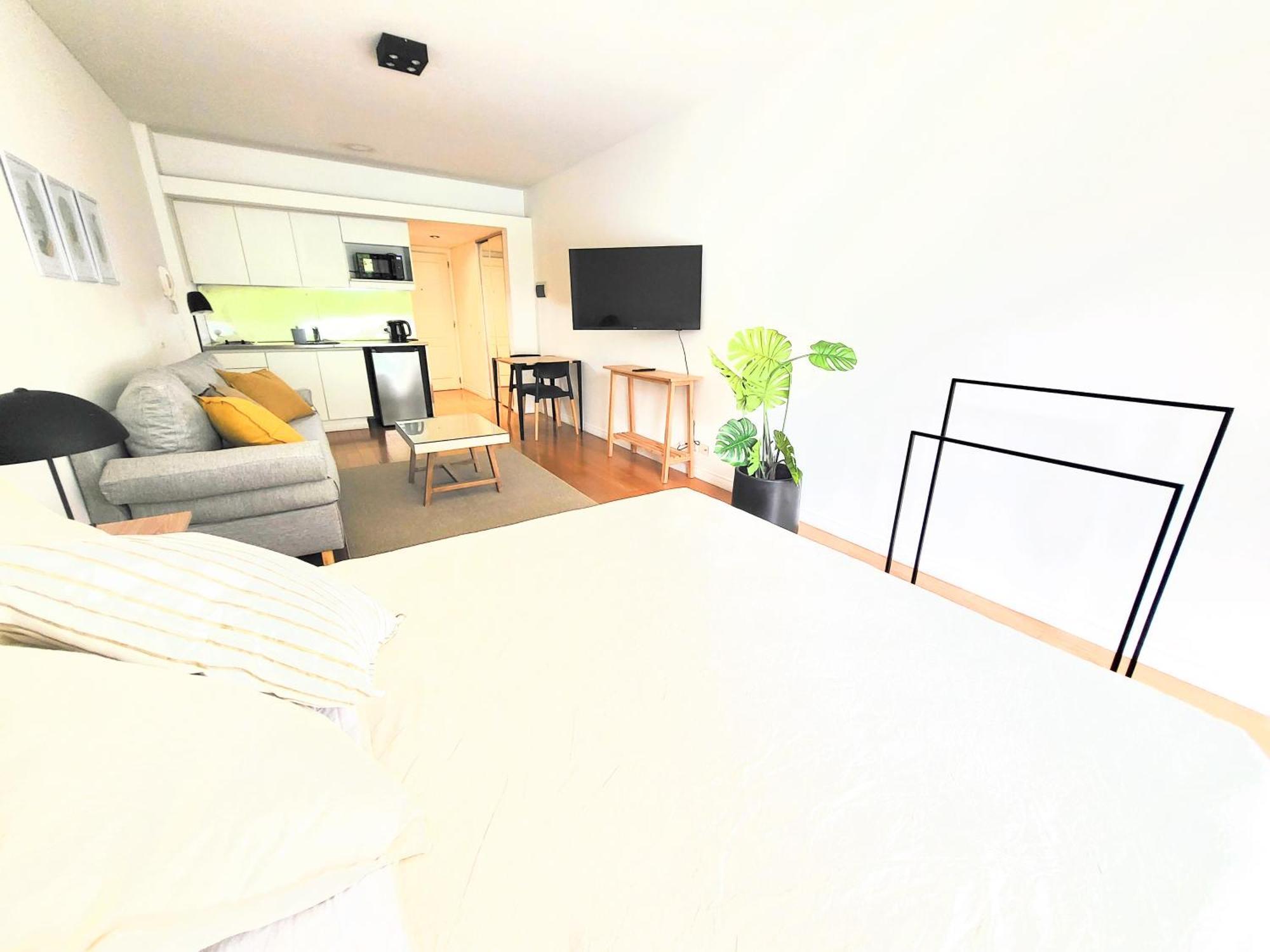 Aparthotel Cabello Square Security 24hs *