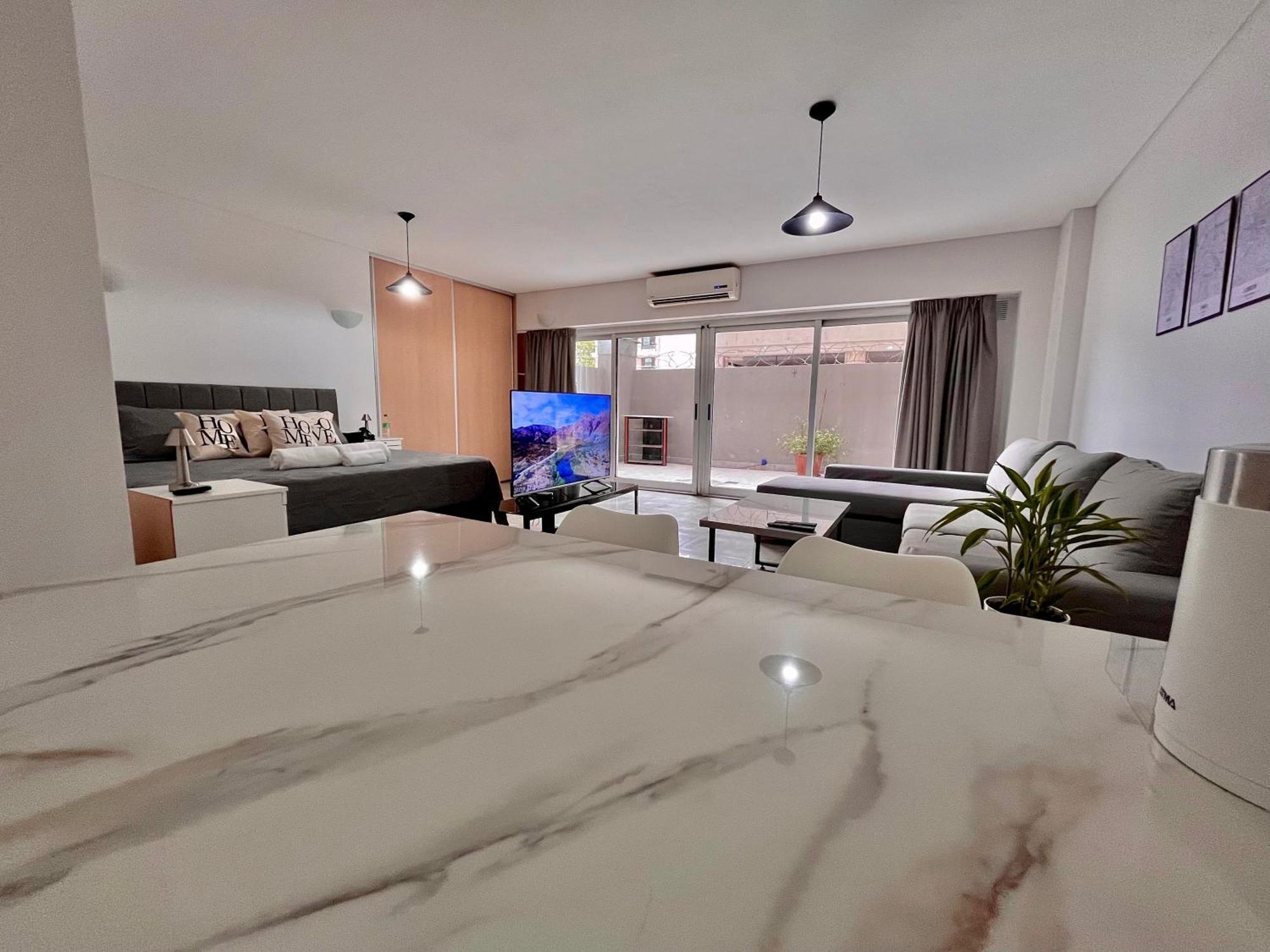 Cozy Studio With Pool + Spa *