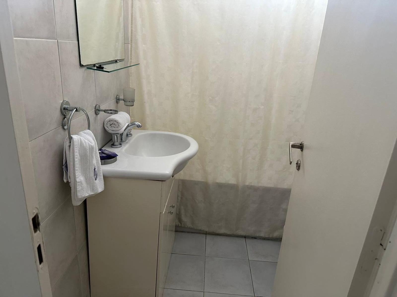 Apartamento Alquilo X Dia Avenida Corrientes Caba Movistar Arena Hasta 5 Pax Cochera