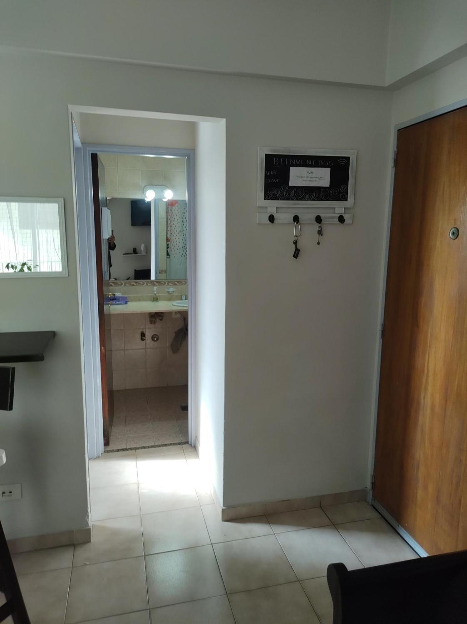 Departamento Muy Bien Ubicado, Comodo Y Luminoso, Wifi En Toda La Ciudad * Buenos Aires