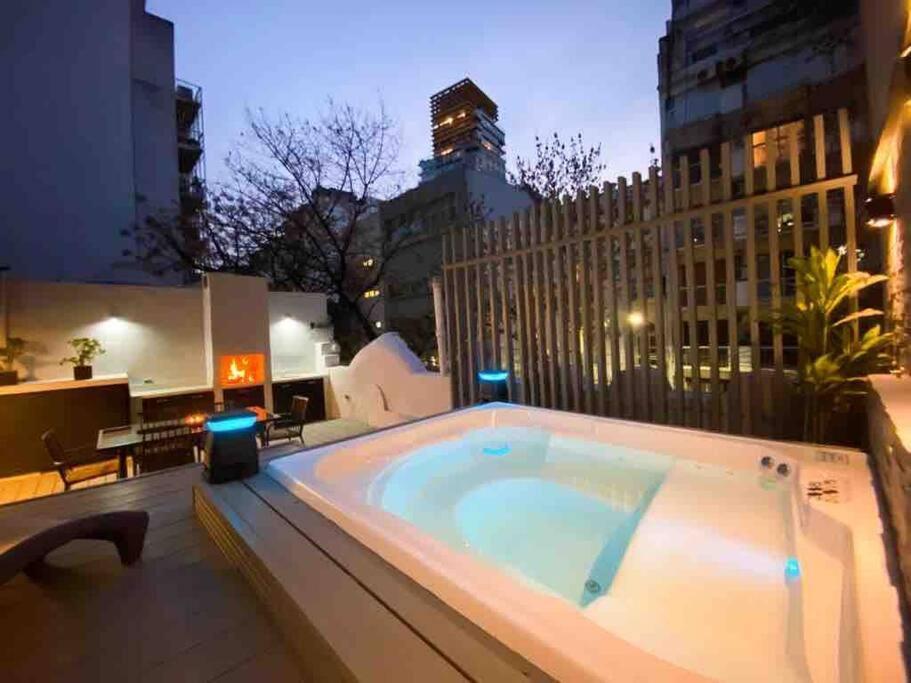 Stylish With Jacuzzi In The Heart Of Palermo Apartment Buenos Aires