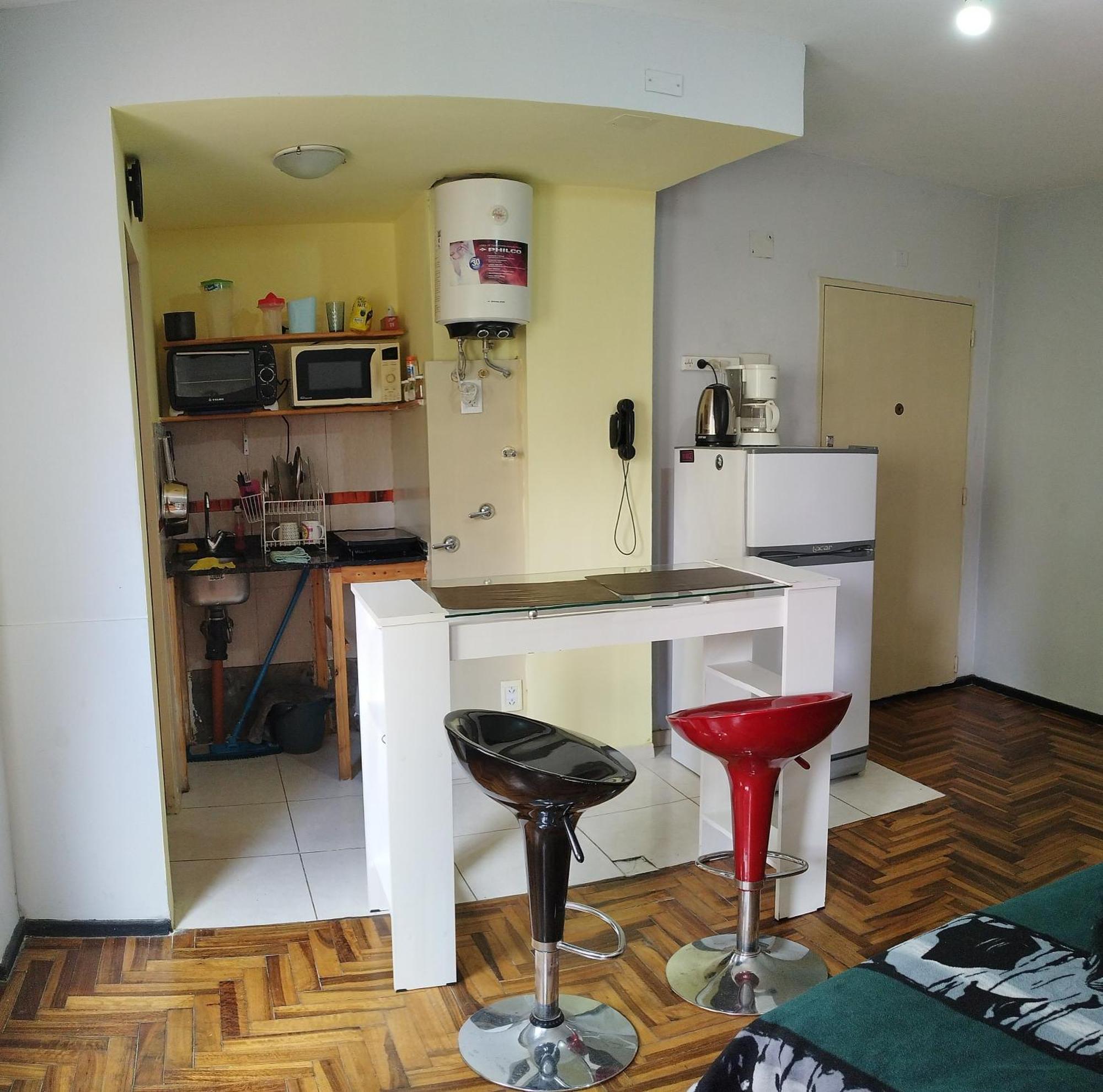 Departamento Completo En Crespo Apartment