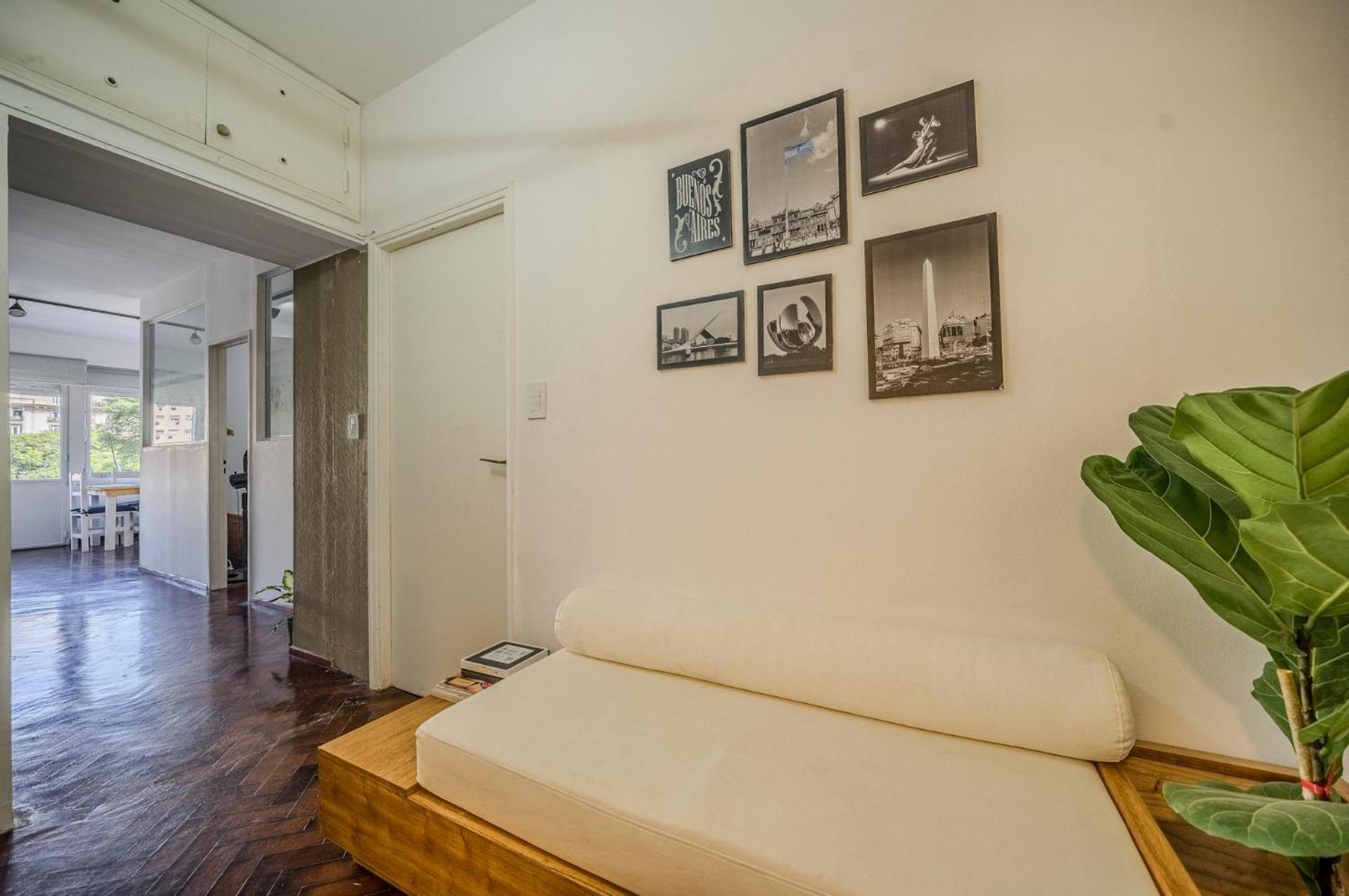 Hermoso Departamento Con Balcon Al Obelisco I Buenos Aires