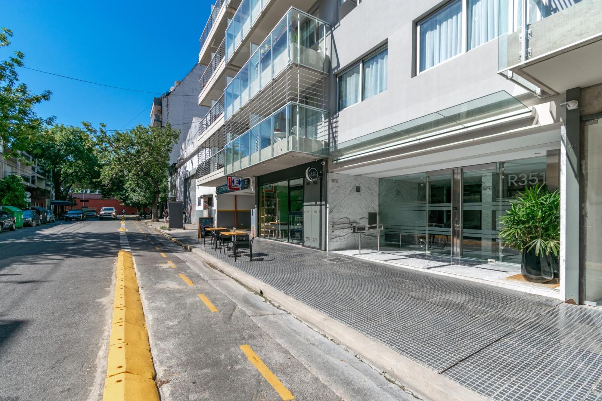 Apartment Rawson Park A Media Cuadra Del Hospital Italiano By Debarrio Aparts Buenos Aires