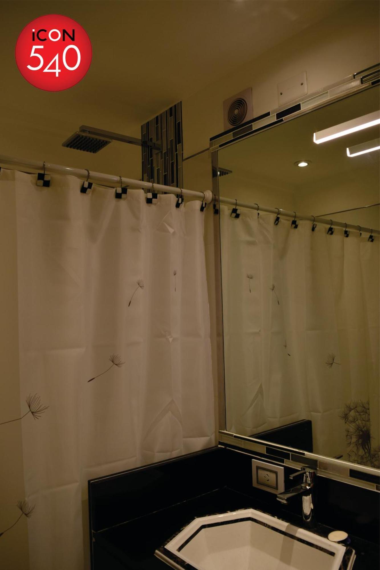 Apartamento Icon 540 - - - Centro *
