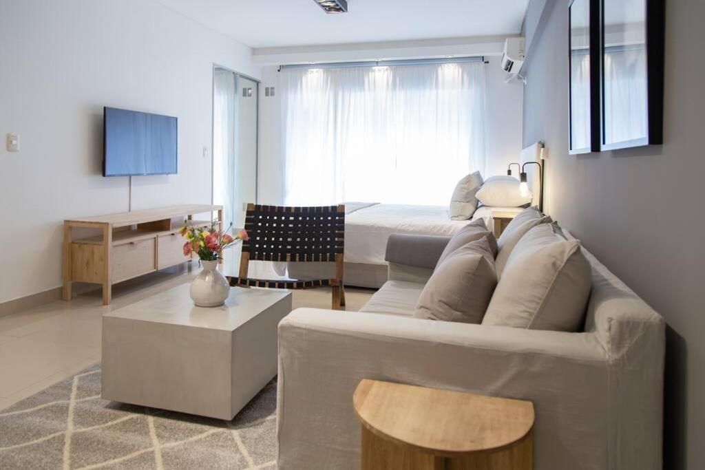 Peonia Amazing Studio