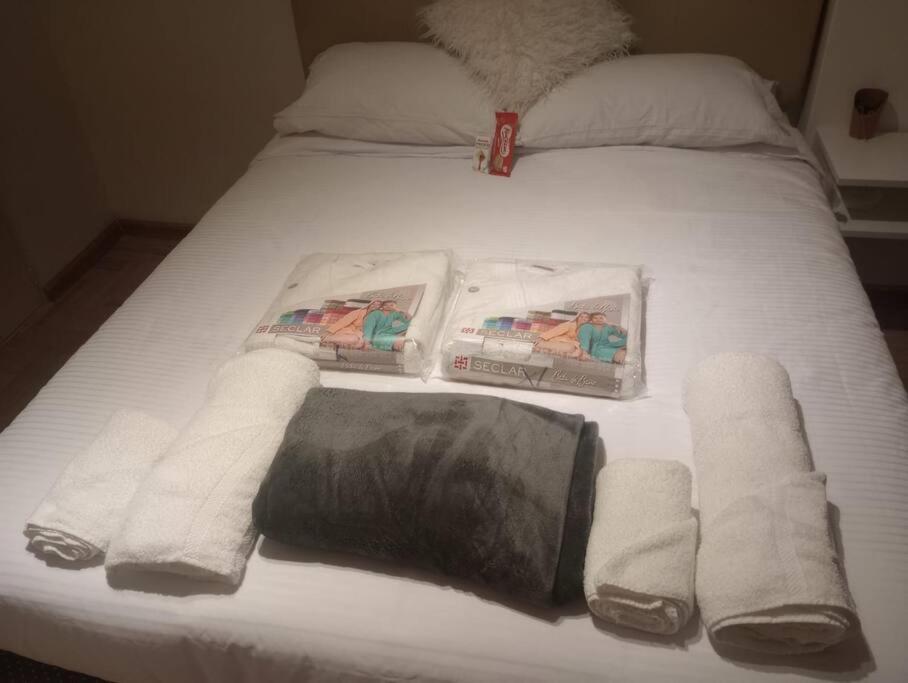 Apartamento Super Depto. A Metros Del Obelisco. Todo A Nuevo.
