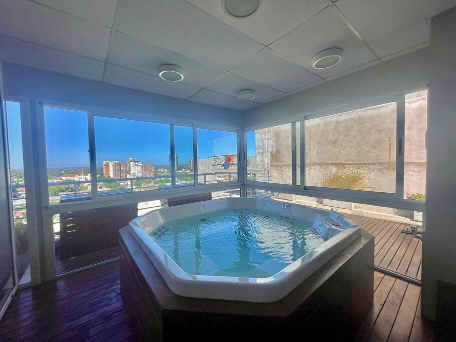 Cozy Studio With Pool + Spa Apartment *