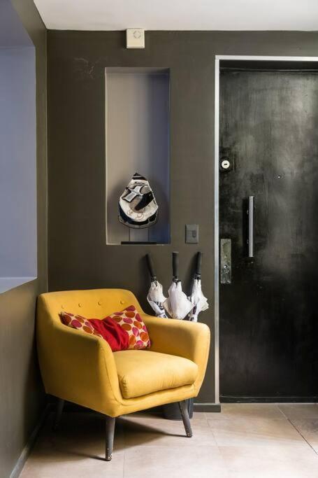 Stylish With Jacuzzi In The Heart Of Palermo