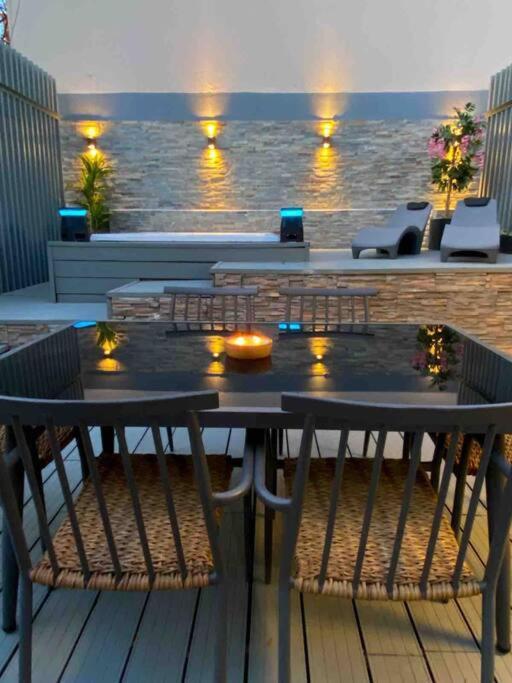 Apartment Stylish With Jacuzzi In The Heart Of Palermo