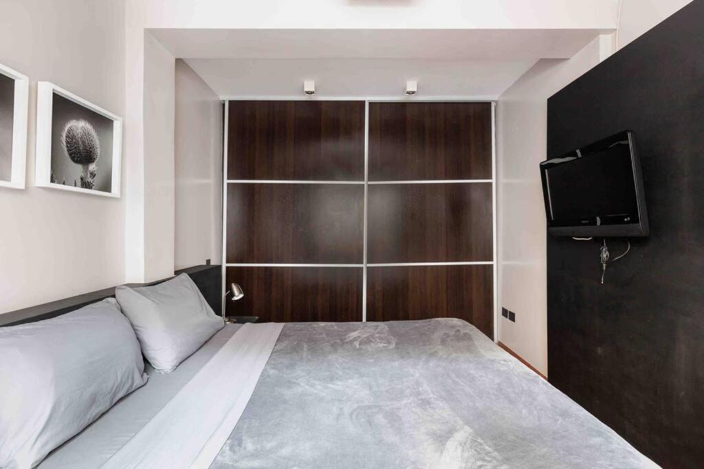 Stylish With Jacuzzi In The Heart Of Palermo Apartment