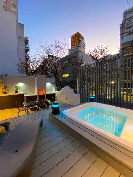 Stylish With Jacuzzi In The Heart Of Palermo *