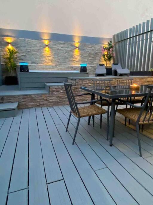Stylish With Jacuzzi In The Heart Of Palermo Apartment *