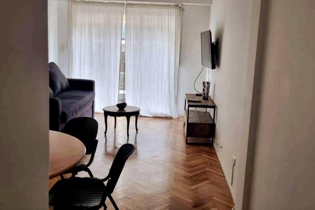 Apto Para 5 En Palermo/ Recoleta Apartamento